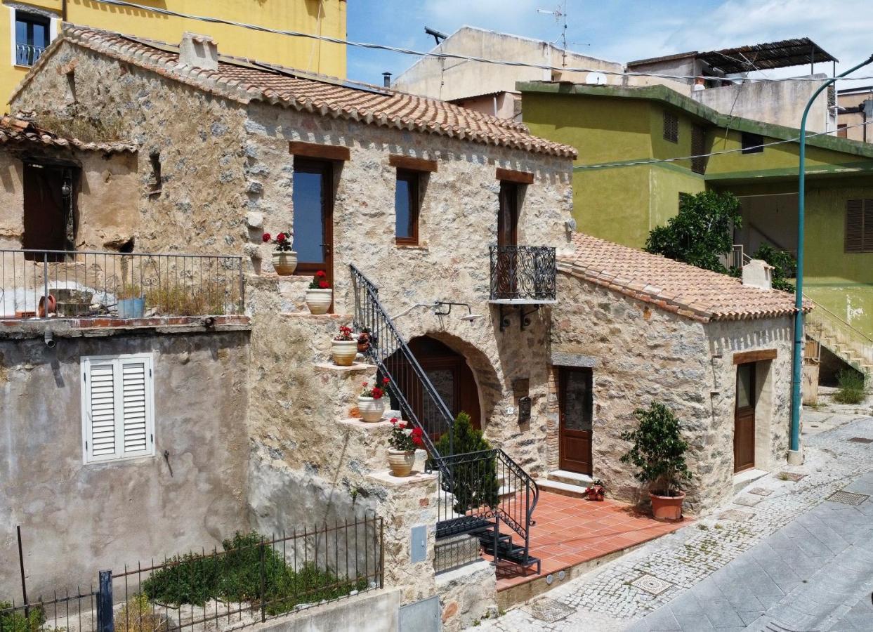 La Corte Dei Baroni Loceri Exterior foto
